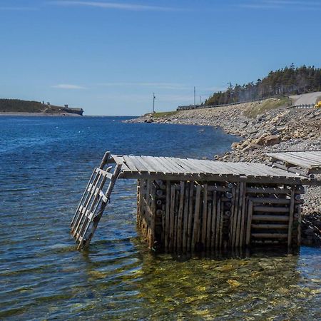 A Wave From It All Port Saunders Exterior foto