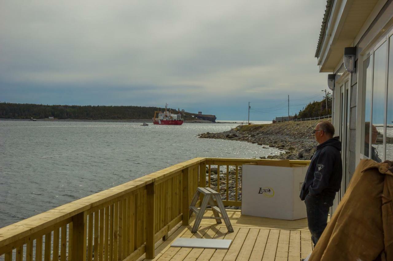 A Wave From It All Port Saunders Exterior foto